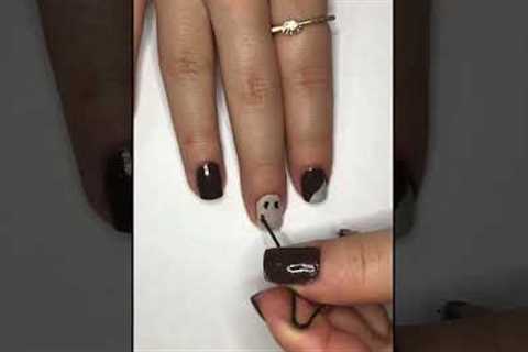 Easy nail art design using household items!💅🏻 New Nail Design for Beginner!