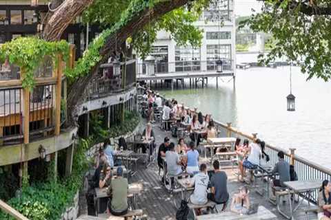 The Top Must-Try Lakeside Restaurants In Austin, TX