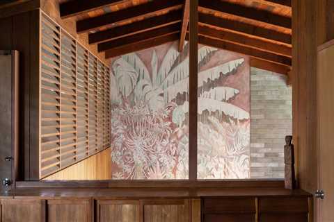 The Significance of Wood in Traditional Hawaiian Architecture