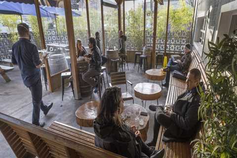 The Best Outdoor Dining Spots in Western Washington