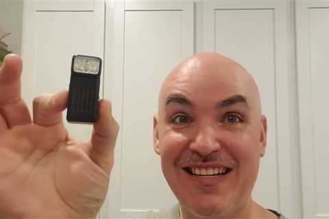 BRIGHT ENOUGH? KINGTOP Clip On Flashlight Mini EDC Review Unboxing Demo Test