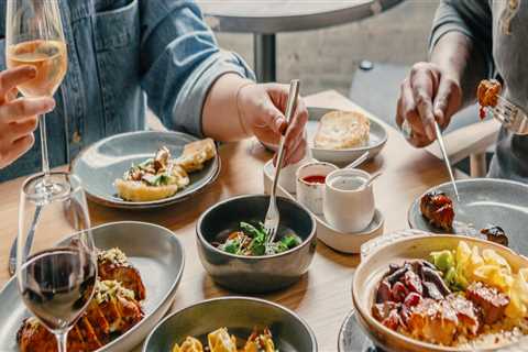 Neighborhood Restaurants in Chicago Loved by Local Businesses